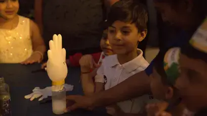 Self inflating puppet